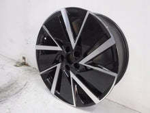 Load image into Gallery viewer, 1x Alufelge 18 Zoll 7.0" 5x100 39ET Glanz Schwarz 658601025 Skoda Scala Kamiq FEL5791910111lv