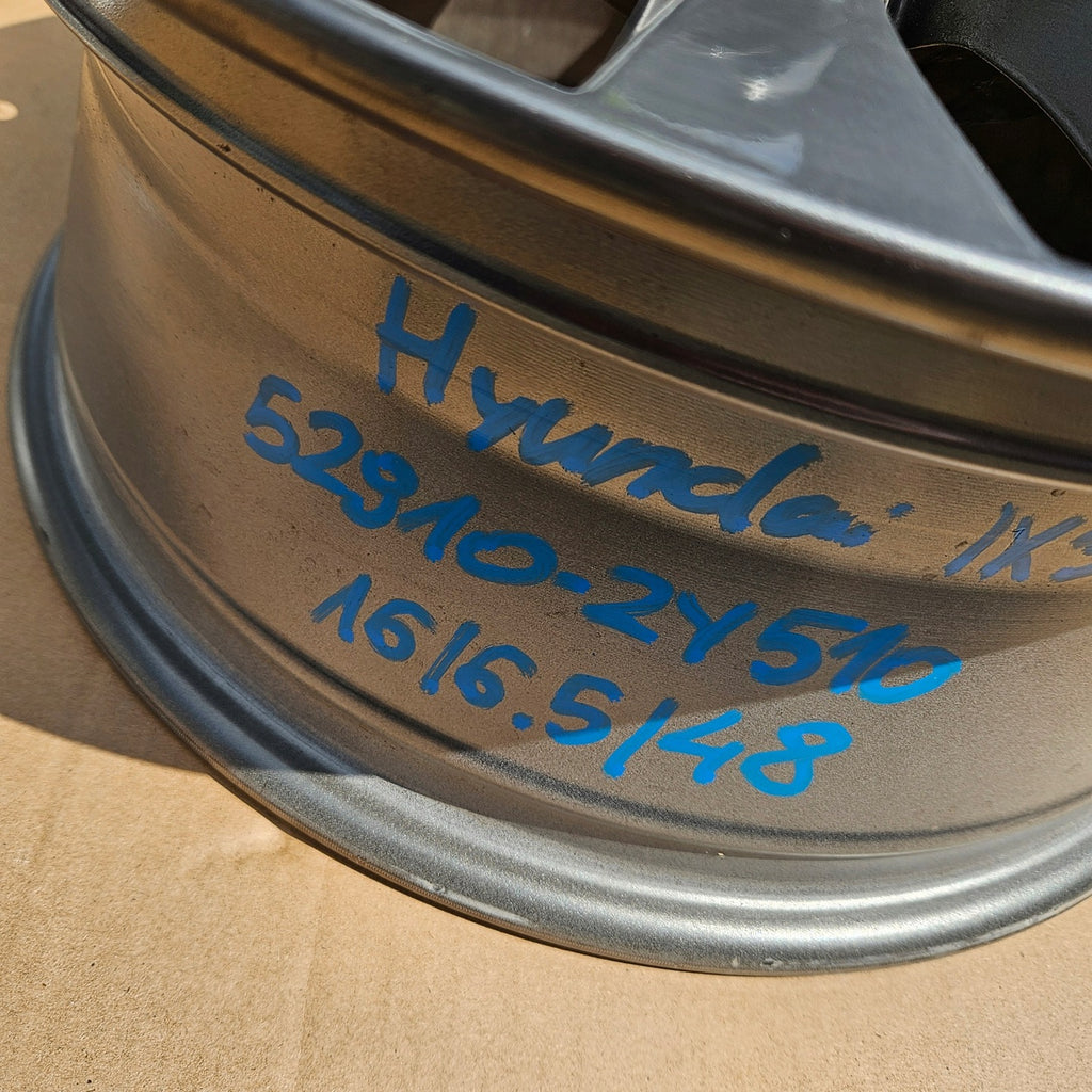 1x Alufelge 16 Zoll 6.5" 4x114.3 48ET Glanz Graphit 52910-2Y510 Hyundai Ix35