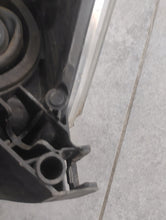 Laden Sie das Bild in den Galerie-Viewer, Frontscheinwerfer Toyota Auris 81110-02490 Xenon Rechts Scheinwerfer Headlight