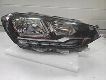 Laden Sie das Bild in den Galerie-Viewer, Frontscheinwerfer VW Sportsvan 517941006D Rechts Scheinwerfer Headlight