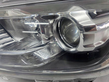 Laden Sie das Bild in den Galerie-Viewer, Frontscheinwerfer Ford Ranger 13W02930A SP13W02930A Links Scheinwerfer Headlight SCH9981297374mn