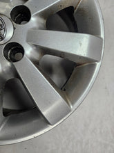 Laden Sie das Bild in den Galerie-Viewer, 1x Alufelge 15 Zoll 5.5" 4x100 45ET PZ406-B0674-ZC Toyota I Rim Wheel FEL7077163805he