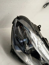 Load image into Gallery viewer, Frontscheinwerfer BMW X6 F16 7290056 Rechts Scheinwerfer Headlight SCH8307626956lq