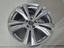 Laden Sie das Bild in den Galerie-Viewer, 1x Alufelge 18 Zoll 8.0&quot; 5x108 42ET 32243390 Volvo S60 V60 S90 V90 Rim Wheel