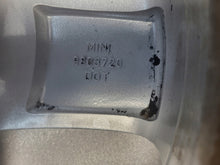 Laden Sie das Bild in den Galerie-Viewer, 1x Alufelge 16 Zoll 6.5&quot; 5x120 46ET 9803720 MA-DAR81 Mini R60 Rim Wheel