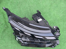 Laden Sie das Bild in den Galerie-Viewer, Frontscheinwerfer Skoda 5LB941036 Rechts Scheinwerfer Headlight SCH2341892729jq