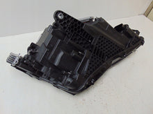 Laden Sie das Bild in den Galerie-Viewer, Frontscheinwerfer Skoda Superb III 3V1941015D Full LED Links Headlight