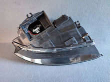 Load image into Gallery viewer, Frontscheinwerfer Audi A4 B6 8E0941003S 8E0990007S Xenon Links Headlight