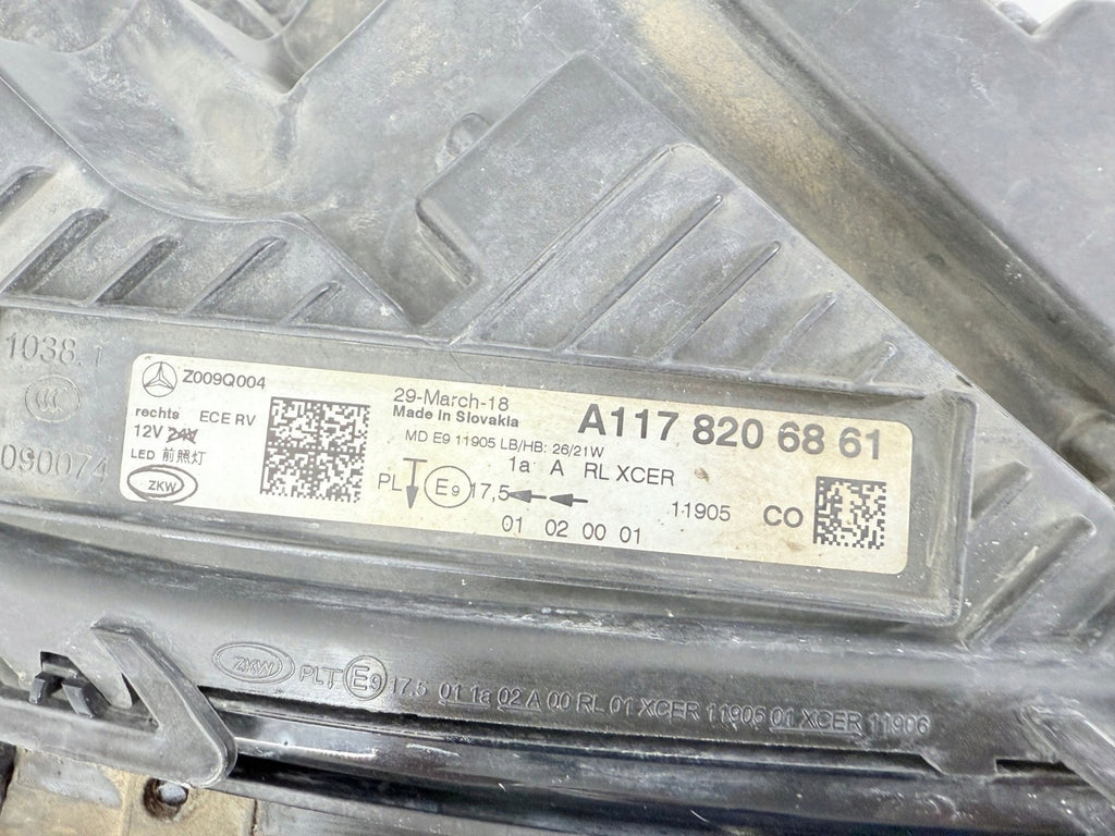 Frontscheinwerfer Mercedes-Benz Cla X117 A1178206861 Rechts Headlight SCH7746674424dz
