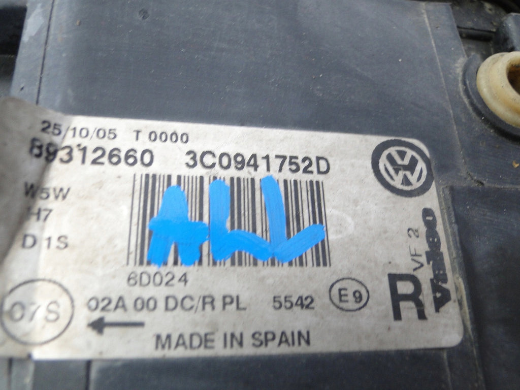 Frontscheinwerfer VW Passat 3C0941752D Xenon Ein Stück (Rechts oder Links) SCH9122750254ty