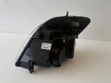 Load image into Gallery viewer, Frontscheinwerfer Mercedes-Benz Sprinter 906 9068200261 Rechts Headlight SCH2446668253ab