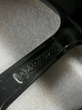 Laden Sie das Bild in den Galerie-Viewer, 1x Alufelge 19 Zoll 7.5&quot; 5x112 44ET A2054012200 Mercedes-Benz W205 Rim Wheel