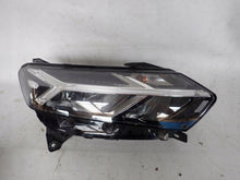 Laden Sie das Bild in den Galerie-Viewer, Frontscheinwerfer Dacia Sandero III 260101940R Full LED Rechts Headlight