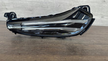 Laden Sie das Bild in den Galerie-Viewer, Frontscheinwerfer Lynk &amp; Co 90145317E LED Rechts Scheinwerfer Headlight SCH7658495534jq
