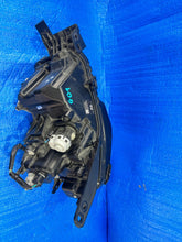 Laden Sie das Bild in den Galerie-Viewer, Frontscheinwerfer Mazda Mx-30 DN4J-51030 LED Rechts Scheinwerfer Headlight