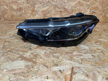 Laden Sie das Bild in den Galerie-Viewer, Frontscheinwerfer VW Passat 3J1941035 3J1941036 LED Rechts oder Links SCH6657050833ti