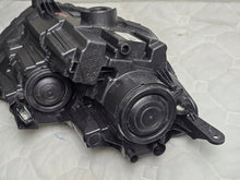 Laden Sie das Bild in den Galerie-Viewer, Frontscheinwerfer Ford Ecosport GN15-13W030-JE Links Scheinwerfer Headlight SCH4292388852ir
