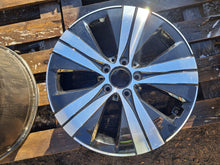 Laden Sie das Bild in den Galerie-Viewer, 1x Alufelge 17 Zoll 7.0" 5x112 A2064011700 Mercedes-Benz Rim Wheel FEL5965711362az