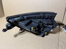 Laden Sie das Bild in den Galerie-Viewer, Frontscheinwerfer Skoda Kamiq 658941015 658941016 LED Ein Satz Headlight SCH6674063969ma