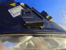 Laden Sie das Bild in den Galerie-Viewer, Frontscheinwerfer Audi A4 B7 8E0941004AF Xenon Rechts Scheinwerfer Headlight