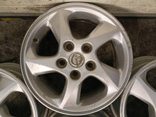 Laden Sie das Bild in den Galerie-Viewer, 4x Alufelge 15 Zoll 6.0" 5x114.3 50ET Glanz Silber 560-C75 Kia Mpv Premacy FEL6644407889ve