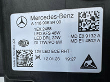 Laden Sie das Bild in den Galerie-Viewer, Frontscheinwerfer Mercedes-Benz Cla A1189068400 LED Rechts Headlight SCH7605714560uu
