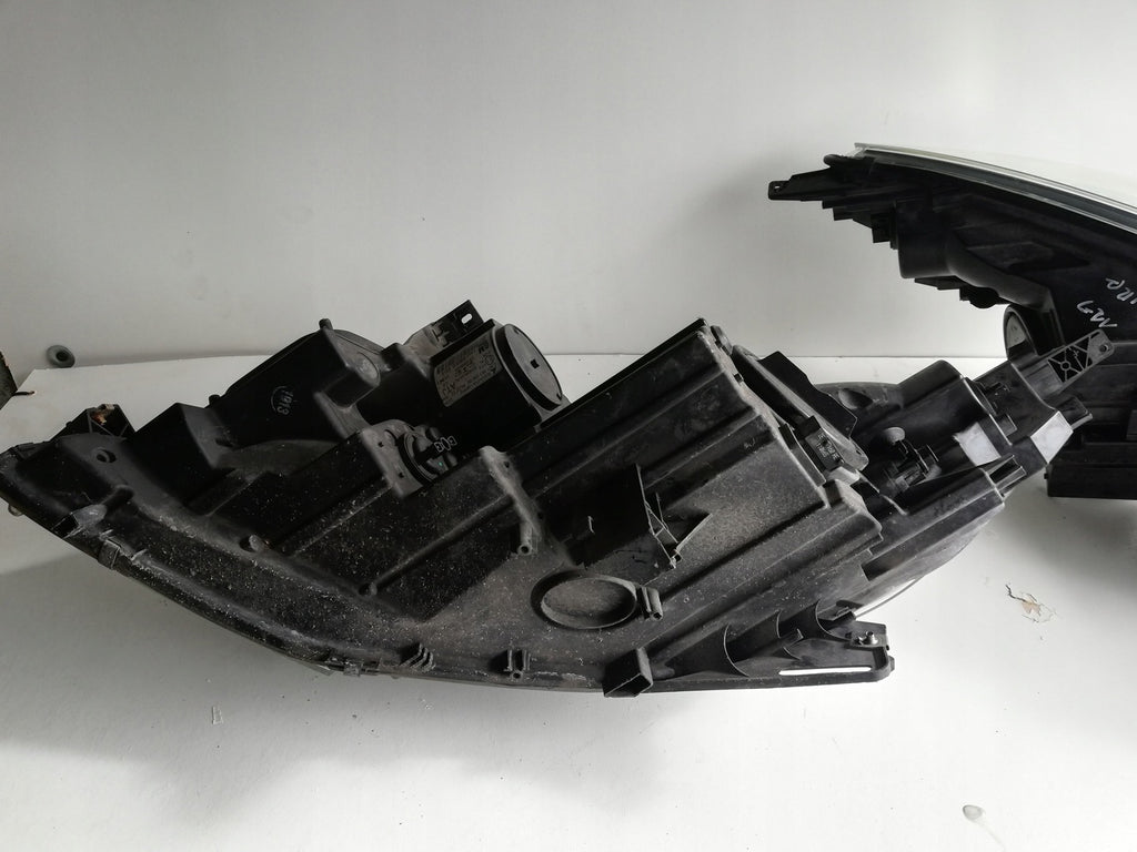 Frontscheinwerfer Opel Zafira C 13399858 13399859 Ein Stück (Rechts oder Links)