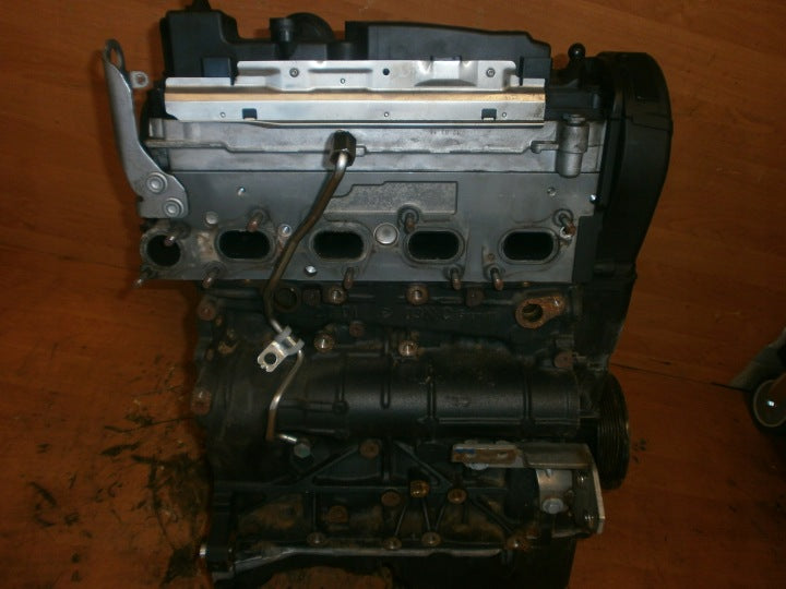Motor Audi Seat Skoda VW I CRB 2.0 TDI 150PS 215TKm 2013 Diesel Unkomplett MOT8321808000vt
