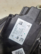 Laden Sie das Bild in den Galerie-Viewer, Frontscheinwerfer Mercedes-Benz Gla H247 A2479063504 Full LED Links Headlight SCH2936561989du