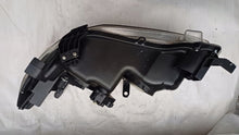Load image into Gallery viewer, Frontscheinwerfer Toyota Corolla 8117002830 FALSE Scheinwerfer Headlight SCH7863300218qb