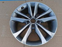 Load image into Gallery viewer, 1x Alufelge 18 Zoll 7.5" 5x114.3 49 5ET 529102W285 Hyundai Santa III Fe FEL6183209292vt