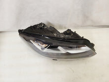 Laden Sie das Bild in den Galerie-Viewer, Frontscheinwerfer VW Touran 1T1941752 Xenon Rechts Scheinwerfer Headlight SCH3562633964vj