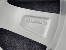 Laden Sie das Bild in den Galerie-Viewer, 1x Alufelge 16 Zoll 7.0&quot; 5x112 48ET 5E3601025BA Skoda Octavia Iv Rim Wheel