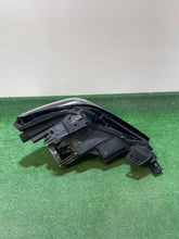Laden Sie das Bild in den Galerie-Viewer, Frontscheinwerfer Mazda 3 I BHRB-67890 LED Links Scheinwerfer Headlight SCH7989018650yo