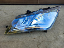 Laden Sie das Bild in den Galerie-Viewer, Frontscheinwerfer Seat Leon 5F1941005A Links Scheinwerfer Headlight SCH6903212282ix