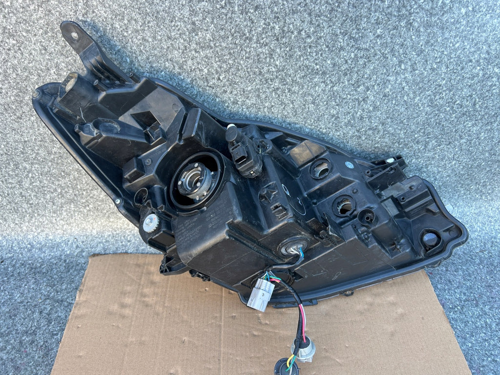 Frontscheinwerfer Toyota Yaris Links Scheinwerfer Headlight SCH2138419501eb