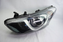 Laden Sie das Bild in den Galerie-Viewer, Frontscheinwerfer Hyundai I30 92101-A6000 Links Scheinwerfer Headlight SCH2464712300ul