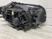 Laden Sie das Bild in den Galerie-Viewer, Frontscheinwerfer BMW 1 E81 6924485-13 Links Scheinwerfer Headlight