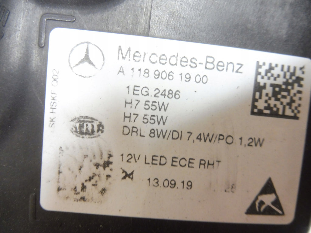 Frontscheinwerfer Mercedes-Benz Cla A1189061900 Halogen Links Headlight SCH9879224420oi