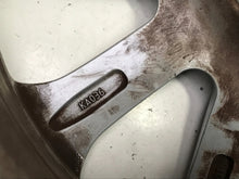 Load image into Gallery viewer, 1x Alufelge 20 Zoll 7.5" 5x114.3 45ET Glanz Silber 9965107500 Mazda Cx-60 Cx60 FEL7658653103xc