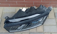 Laden Sie das Bild in den Galerie-Viewer, Frontscheinwerfer Skoda Octavia IV 5E4941015A Links Scheinwerfer Headlight SCH1385317934eq