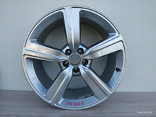 Laden Sie das Bild in den Galerie-Viewer, 1x Alufelge 20 Zoll 9.0" 5x112 38ET 4KE601025S Audi E-Tron Rim Wheel FEL7608233037ys