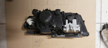 Laden Sie das Bild in den Galerie-Viewer, Frontscheinwerfer BMW Coupe E46 1305621771 Xenon Links Scheinwerfer Headlight