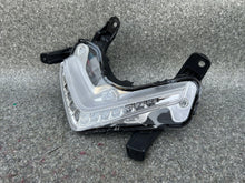 Laden Sie das Bild in den Galerie-Viewer, Frontscheinwerfer Hyundai Tucson 92207D7700 Links Scheinwerfer Headlight SCH8557387919rs