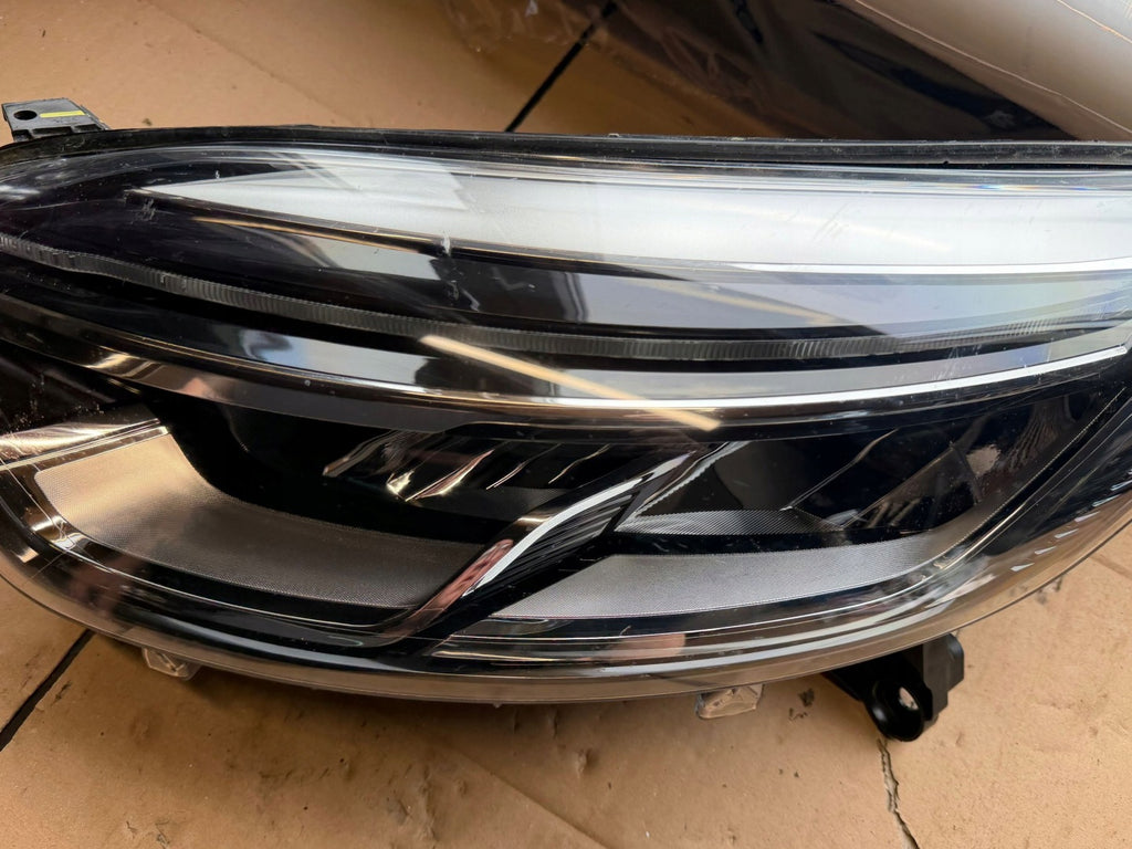 Frontscheinwerfer Renault Captur 260606152R Links Scheinwerfer Headlight SCH3032490828ju