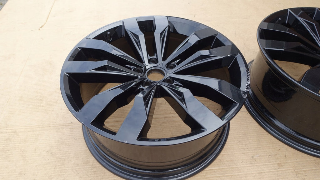 1x Alufelge 20 Zoll 8.5" 5x112 38ET Glanz Schwarz 5NA601025G VW Tiguan Rim Wheel FEL9920446938pq