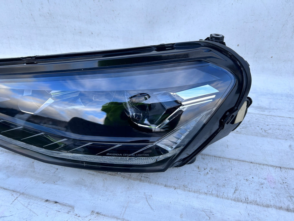 Frontscheinwerfer Skoda Fabia IV 6VB941015A Links Scheinwerfer Headlight SCH4567919481hb