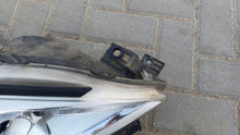 Laden Sie das Bild in den Galerie-Viewer, Frontscheinwerfer Mazda 5 Cw Rechts Scheinwerfer Headlight SCH7781384561gy