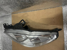 Laden Sie das Bild in den Galerie-Viewer, Frontscheinwerfer Peugeot 508 89905663 Xenon Links Scheinwerfer Headlight SCH4037018999hs