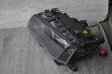 Laden Sie das Bild in den Galerie-Viewer, Frontscheinwerfer BMW E46 Xenon Links Scheinwerfer Headlight SCH1367764157mu